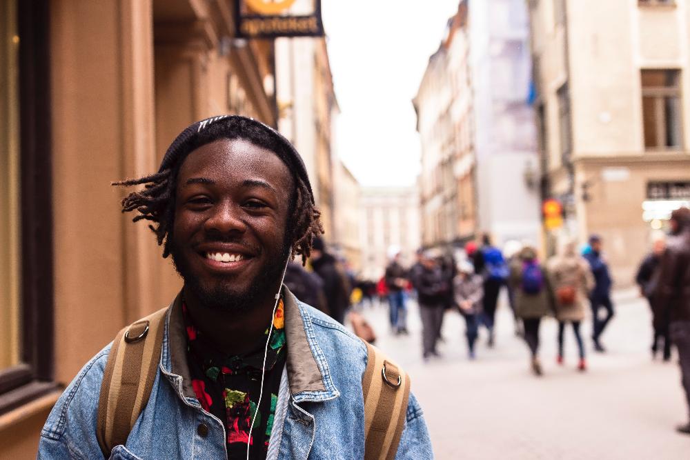 Black make travel
